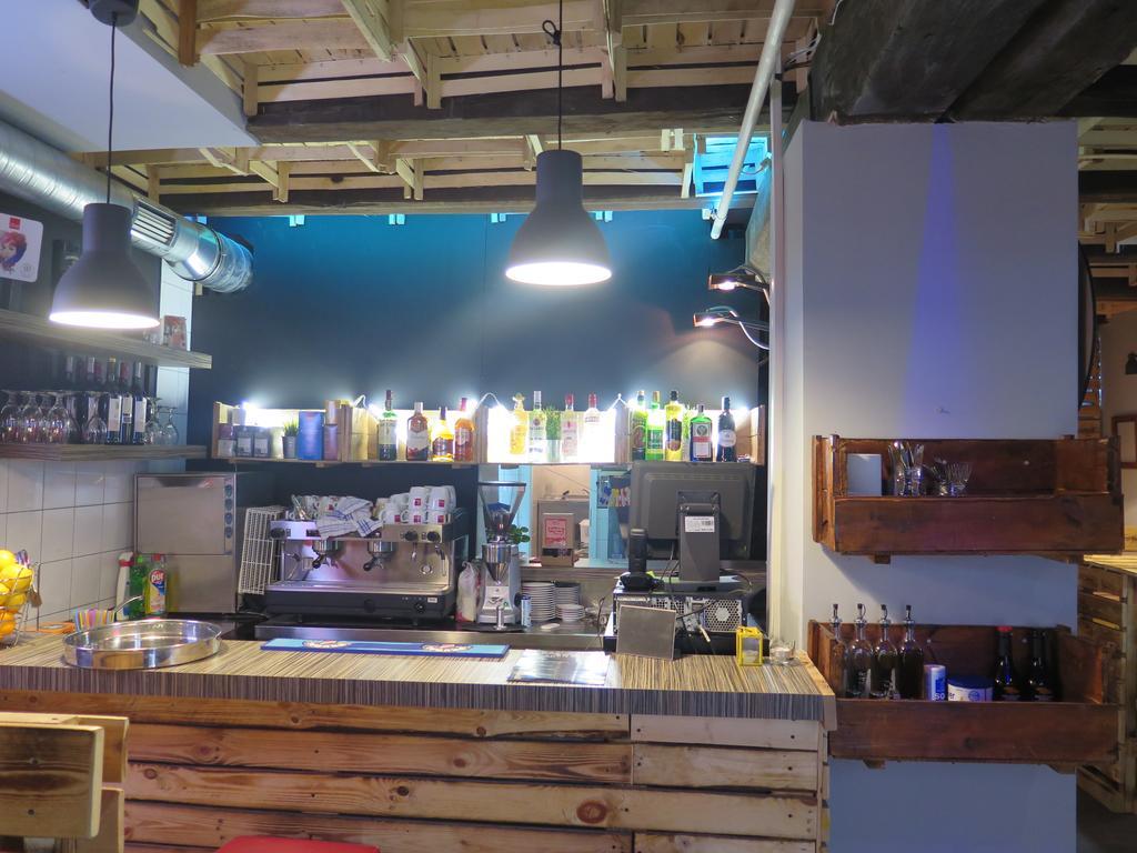 My Way Hostel Zagreb Eksteriør billede